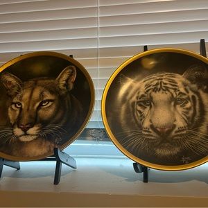 Lenox white tiger and cougar plates